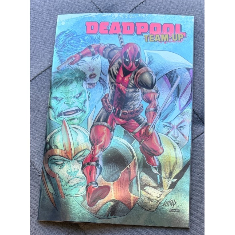 Deadpool Team up 1 Liefeld Variant Foil (Marvel Comics 2024)